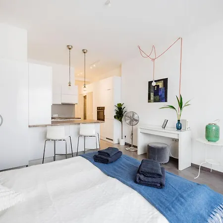 Madach - Heart Of * Budapesta