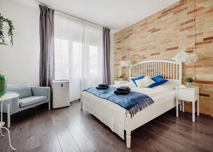 Madach - Heart Of Budapesta